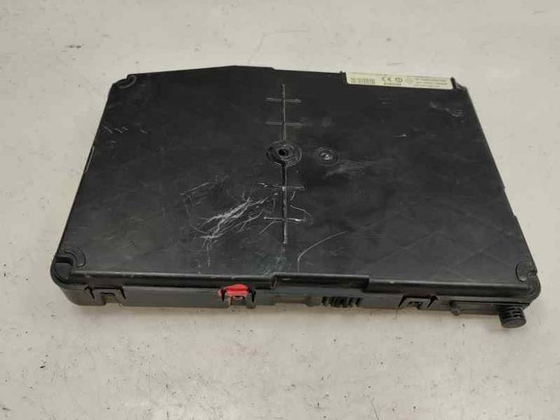 CAJA RELES FUSIBLES RENAULT SCENIC II 2007 1870 (131 KV)