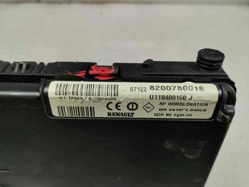 CAJA RELES FUSIBLES RENAULT SCENIC II 2007 1870 (131 KV)