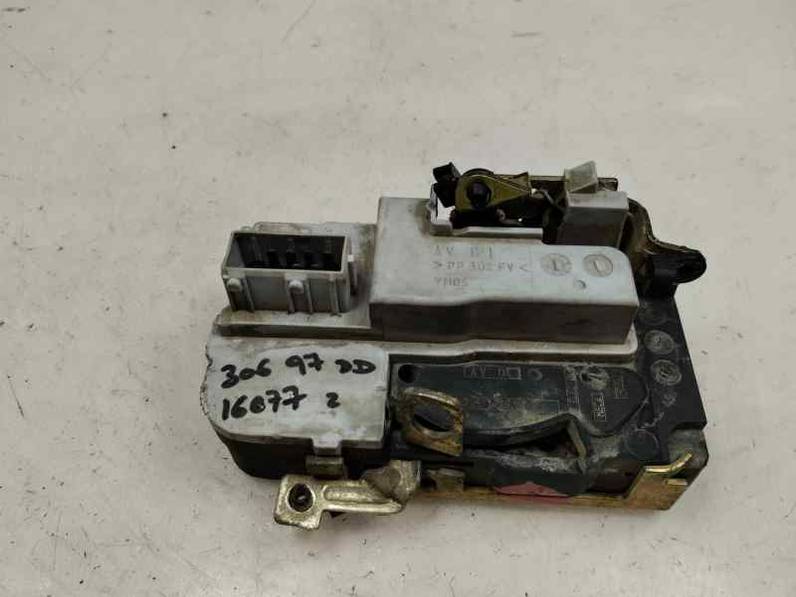 CERRADURA PUERTA DELANTERA DERECHA PEUGEOT 306 BERLINA 3 4 5 PUERTAS 1997 1.6 (88 CV)