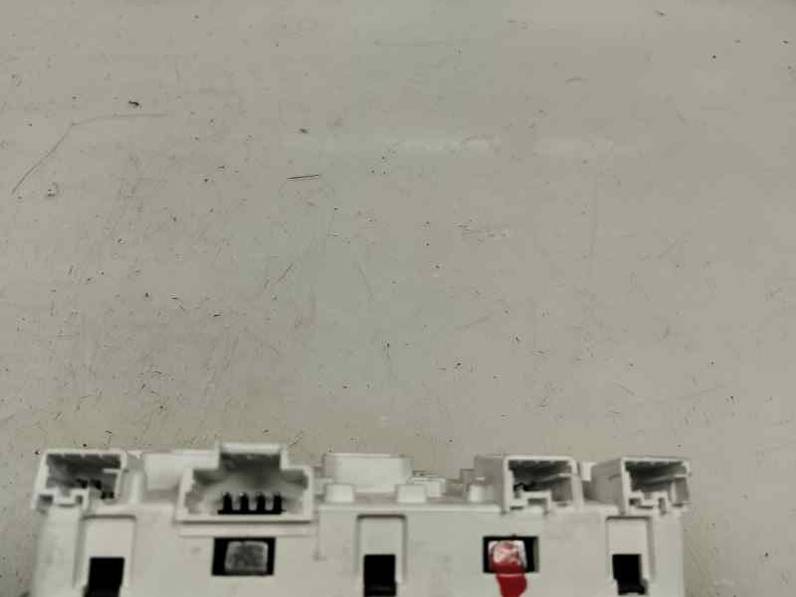 LUZ INTERIOR OPEL MOKKA B 2021 1.2 - 96 KW (131 CV)