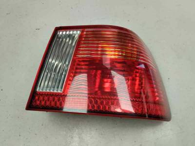 PILOTO TRASERO DERECHO SEAT IBIZA 2001 1390 (75 CV)