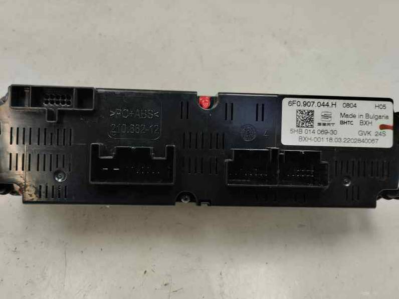 MANDO CLIMATIZADOR SEAT ARONA 2022 1.0 ECO TSI (110 CV)