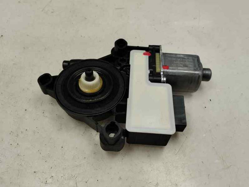 MOTOR ELEVALUNAS TRASERO IZQUIERDO SEAT ARONA 2022 1.0 ECO TSI (110 CV)