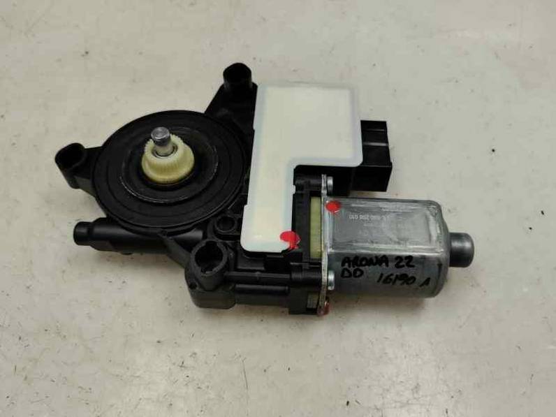 MOTOR ELEVALUNAS DELANTERO DERECHO SEAT ARONA 2022 1.0 ECO TSI (110 CV)