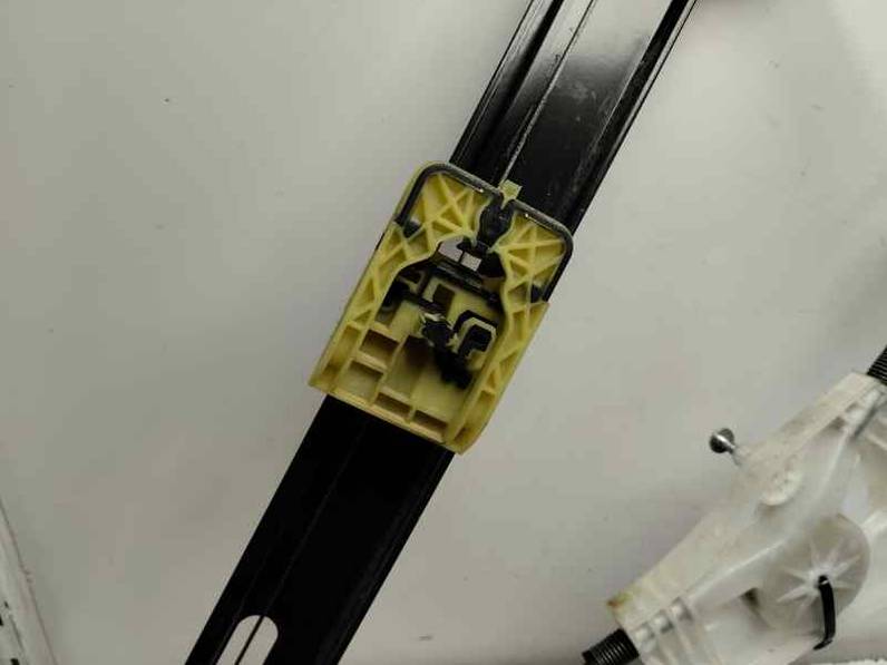 ELEVALUNAS DELANTERO IZQUIERDO SEAT ARONA 2022 1.0 ECO TSI (110 CV)