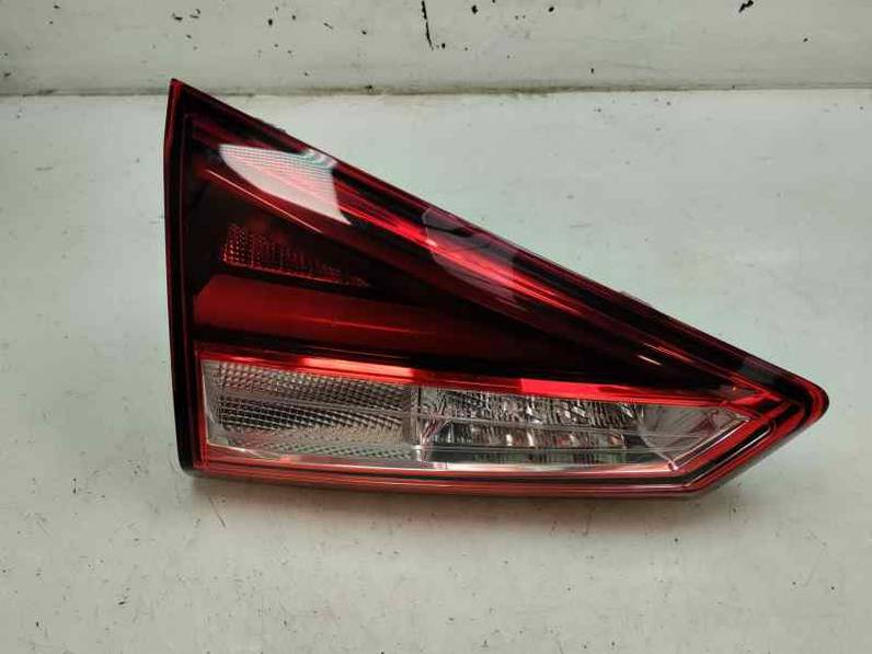 PILOTO TRASERO IZQUIERDO INTERIOR SEAT ARONA 2022 1.0 ECO TSI (110 CV)