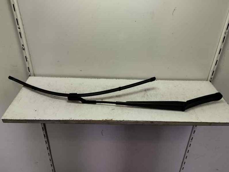 BRAZO LIMPIA DELANTERO IZQUIERDO SEAT ARONA 2022 1.0 ECO TSI (110 CV)