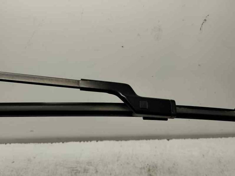 BRAZO LIMPIA DELANTERO DERECHO SEAT ARONA 2022 1.0 ECO TSI (110 CV)