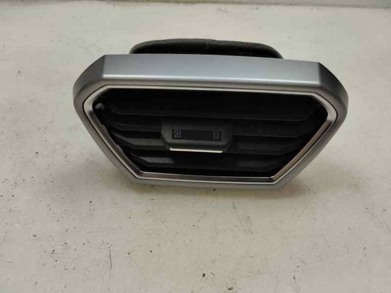 REJILLA AIREADORA SEAT LEON 2024 1.0 TSI / 110 CV