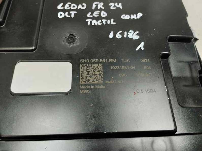 LUZ INTERIOR SEAT LEON 2024 1.0 TSI / 110 CV