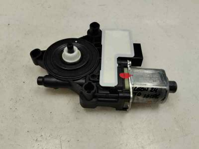 MOTOR ELEVALUNAS TRASERO DERECHO SEAT LEON 2024 1.0 TSI / 110 CV