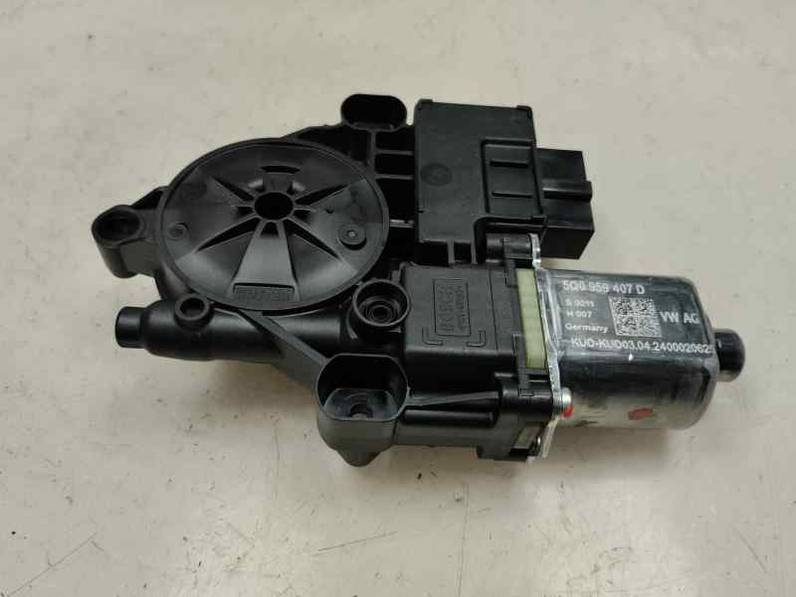 MOTOR ELEVALUNAS TRASERO IZQUIERDO SEAT LEON 2024 1.0 TSI / 110 CV