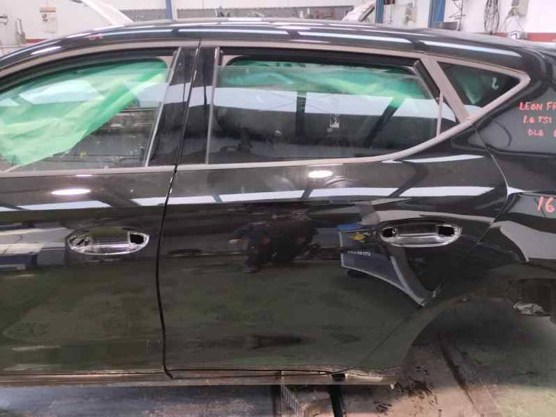 PUERTA TRASERA IZQUIERDA SEAT LEON 2024 1.0 TSI / 110 CV