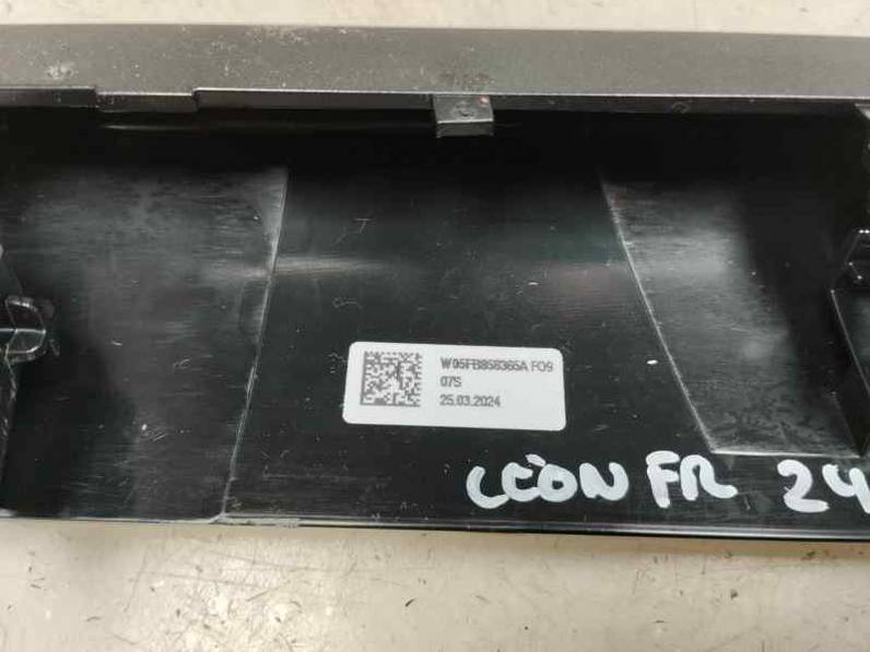 SALPICADERO SEAT LEON 2024 1.0 TSI / 110 CV