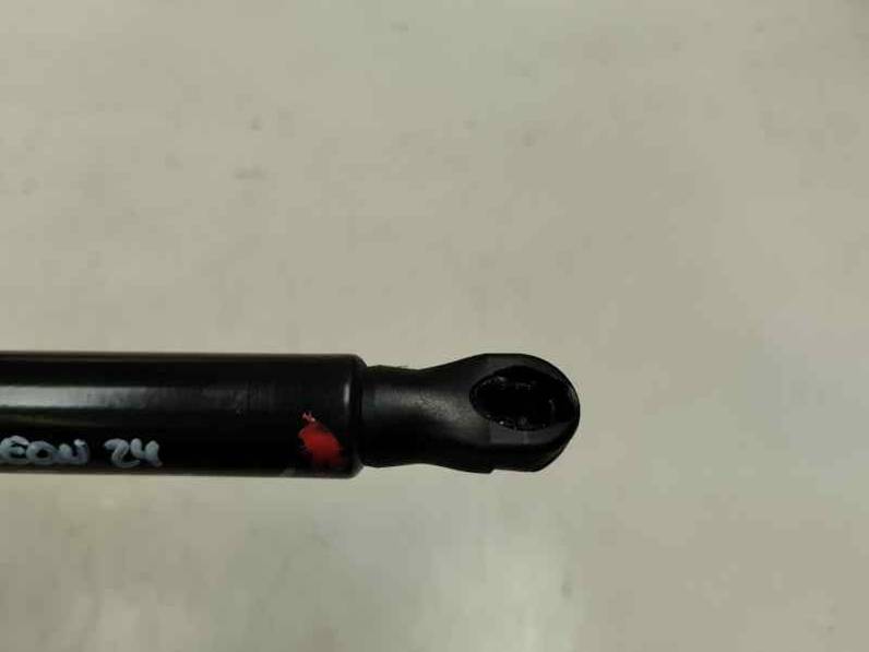 AMORTIGUADOR MALETERO PORTON SEAT LEON 2024 1.0 TSI / 110 CV