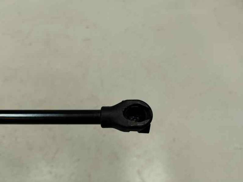 AMORTIGUADOR MALETERO PORTON SEAT LEON 2024 1.0 TSI / 110 CV