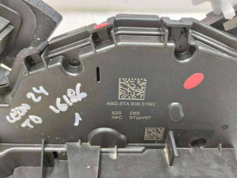 CERRADURA PUERTA TRASERA DERECHA SEAT LEON 2024 1.0 TSI / 110 CV