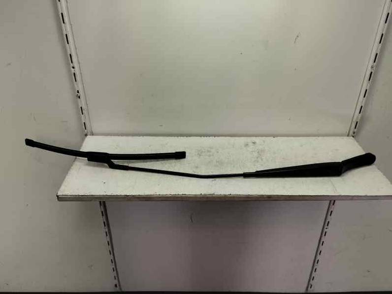BRAZO LIMPIA DELANTERO DERECHO SEAT LEON 2024 1.0 TSI / 110 CV