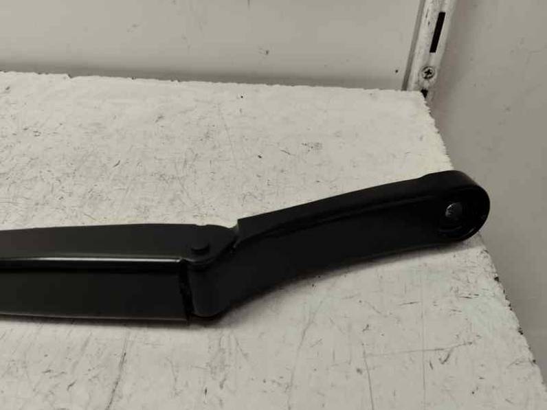 BRAZO LIMPIA DELANTERO DERECHO SEAT LEON 2024 1.0 TSI / 110 CV