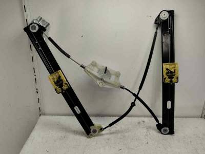 ELEVALUNAS DELANTERO DERECHO SEAT LEON 2024 1.0 TSI / 110 CV