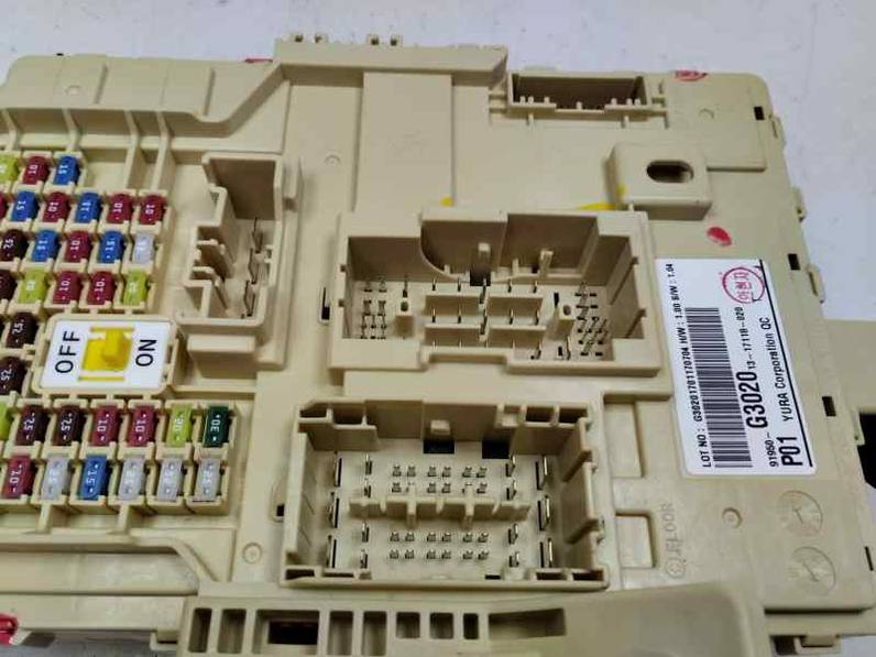 CAJA RELES FUSIBLES HYUNDAI I30 2017 1.0 LTR. - 88 KW (120 CV)