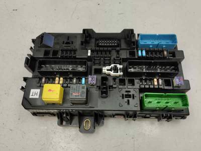 CAJA RELES FUSIBLES OPEL ASTRA H BER 2009 1.7 16V CDTI (110 CV)