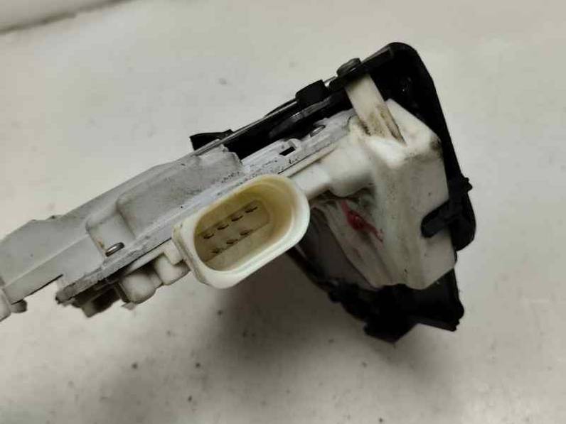 CERRADURA PUERTA DELANTERA DERECHA AUDI A4 BERLINA 2005 2.0 TDI 6V (140 CV)