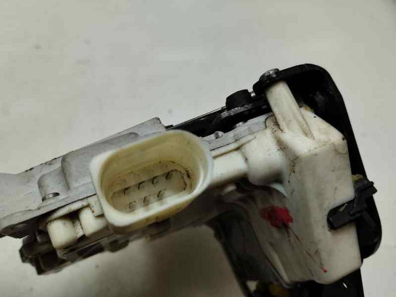 CERRADURA PUERTA TRASERA DERECHA AUDI A4 BERLINA 2005 2.0 TDI 6V (140 CV)