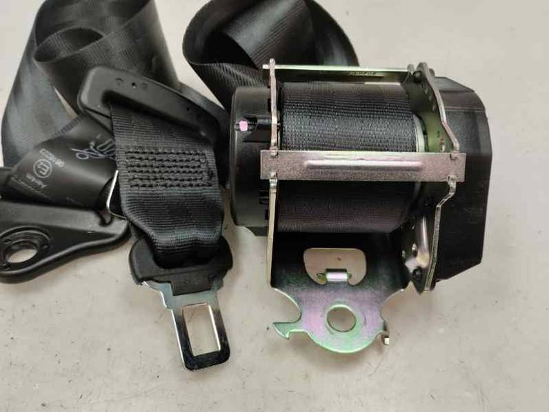 CINTURON SEGURIDAD TRASERO CENTRAL OPEL CROSSLAND 2022 1.2 GAS MT6 S/S (110 CV)