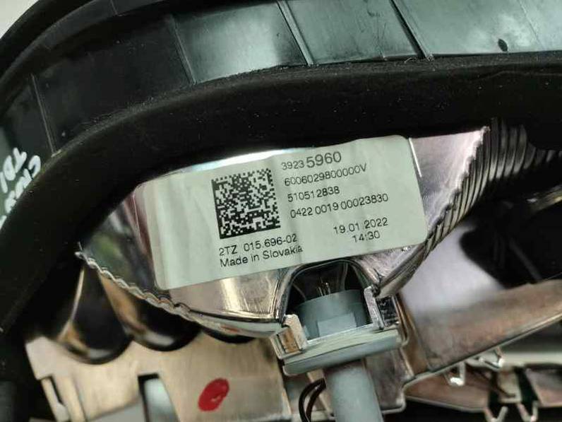 PILOTO TRASERO DERECHO INTERIOR OPEL CROSSLAND 2022 1.2 GAS MT6 S/S (110 CV)