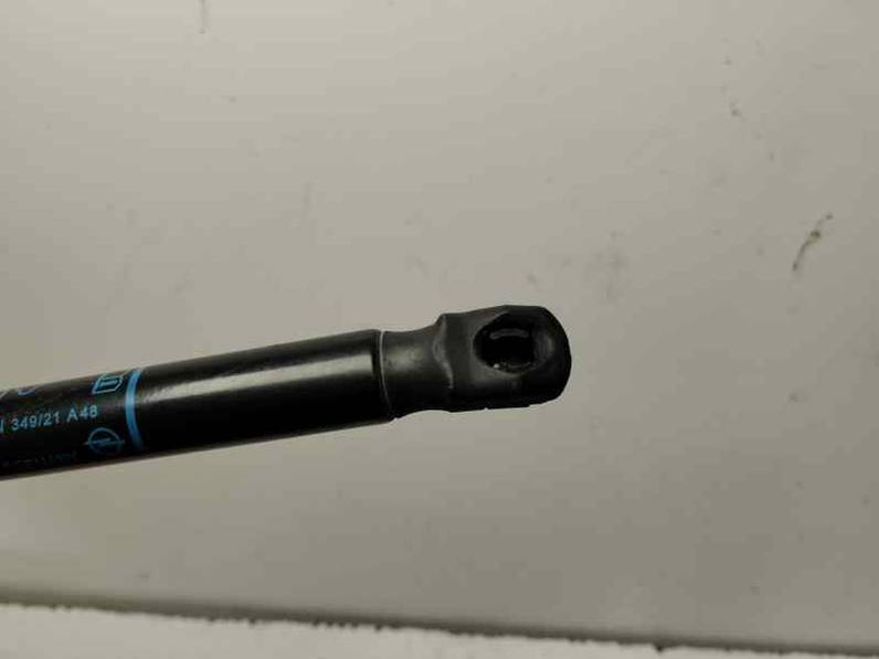 AMORTIGUADOR CAPOT OPEL CROSSLAND 2022 1.2 GAS MT6 S/S (110 CV)