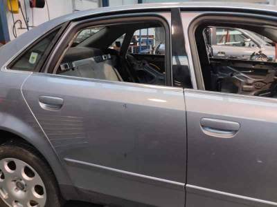 PUERTA TRASERA DERECHA AUDI A4 BERLINA 2004 2.0 16V FSI (150 CV)