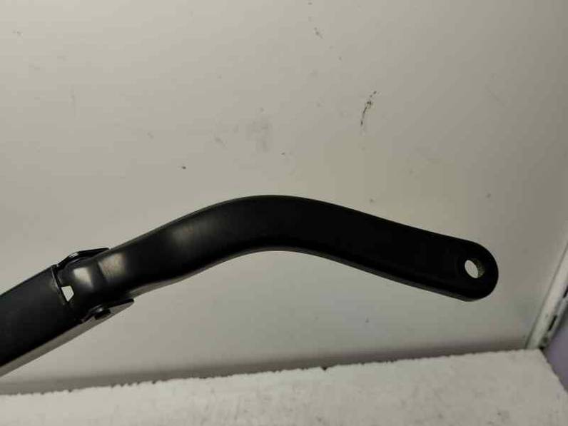 BRAZO LIMPIA DELANTERO DERECHO RENAULT TWINGO III 2021 1.0 GASOLINA (65 CV)