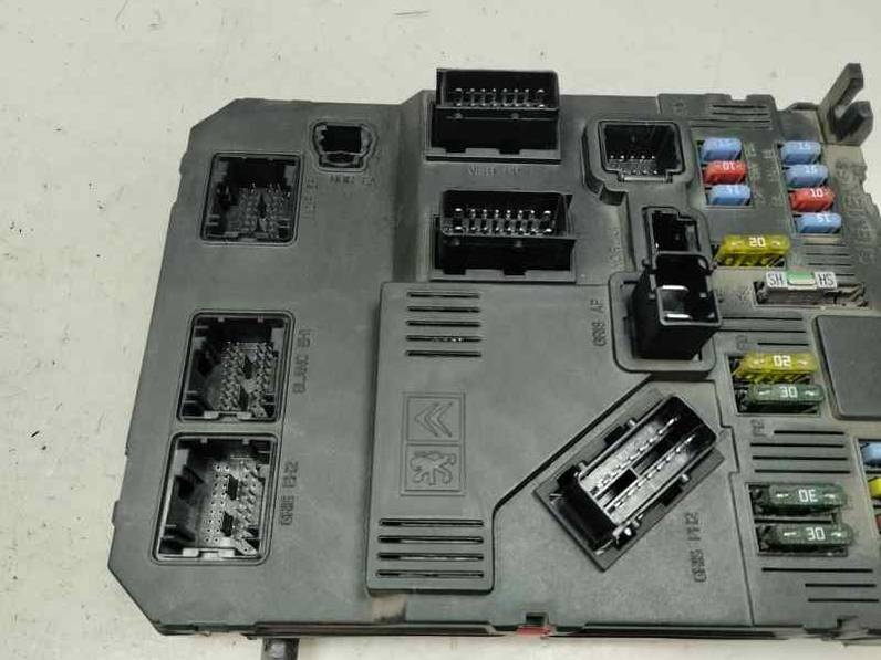 CAJA RELES FUSIBLES PEUGEOT 407 2004 2.0 16V HDI (136 CV)