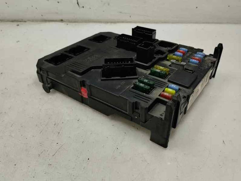 CAJA RELES FUSIBLES PEUGEOT 407 2004 2.0 16V HDI (136 CV)