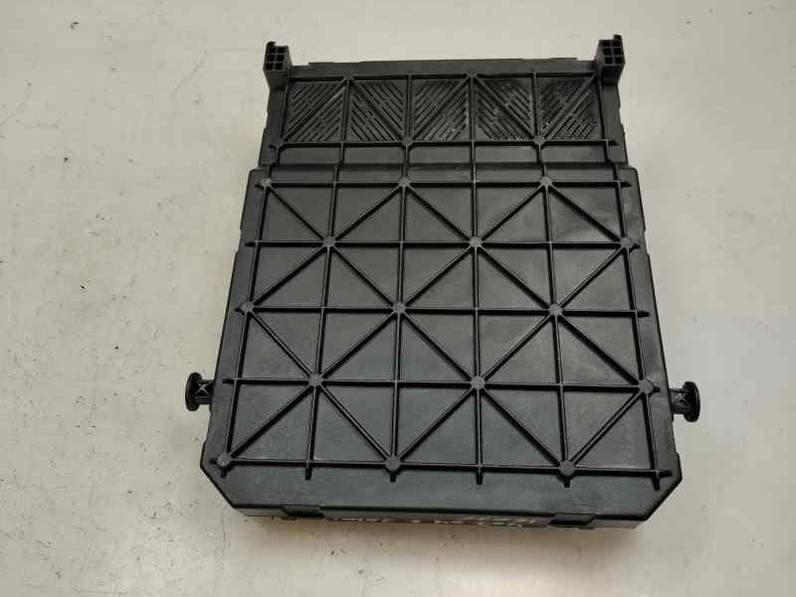 CAJA RELES FUSIBLES PEUGEOT 407 2004 2.0 16V HDI (136 CV)