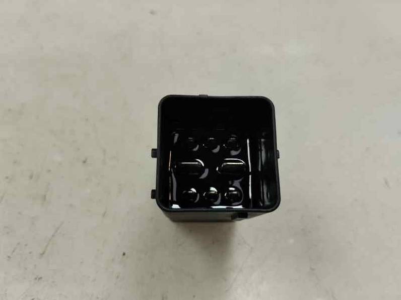 CAJA PRECALENTAMIENTO PEUGEOT PARTNER TEPEE 2016 1.6 HDI - 99 CV (99 CV)