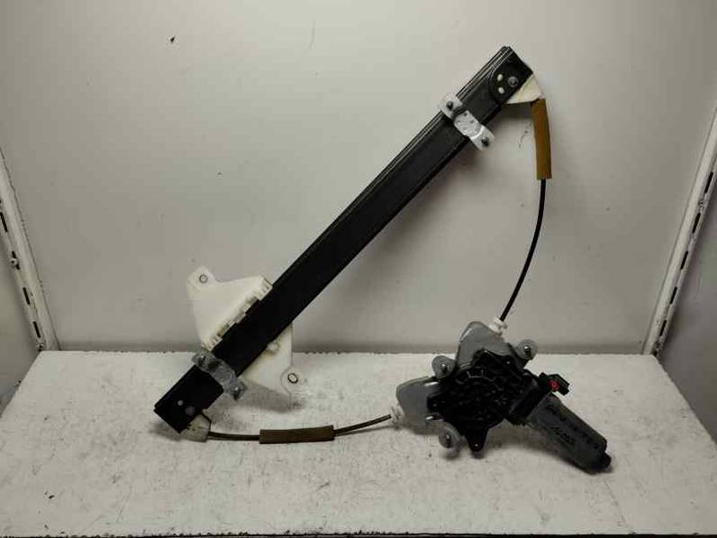 ELEVALUNAS TRASERO IZQUIERDO SSANGYONG RODIUS 2006 2.7 TURBODIESEL (163 CV)