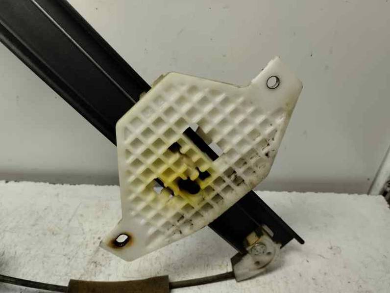 ELEVALUNAS TRASERO IZQUIERDO SSANGYONG RODIUS 2006 2.7 TURBODIESEL (163 CV)