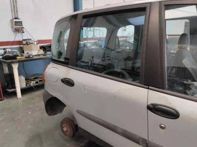 PUERTA TRASERA DERECHA FIAT MULTIPLA 2000 1.9 JTD