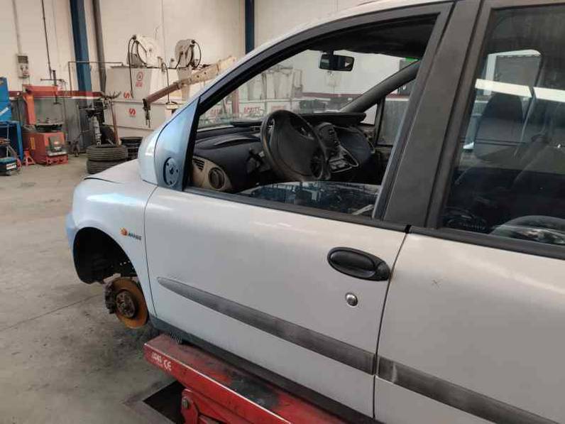PUERTA DELANTERA IZQUIERDA FIAT MULTIPLA 2000 1.9 JTD