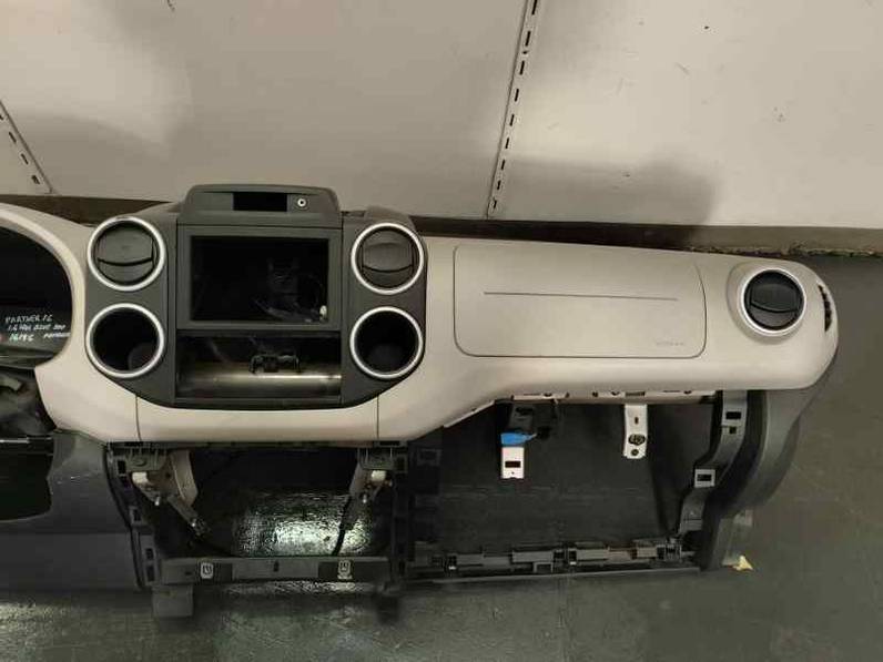 SALPICADERO PEUGEOT PARTNER TEPEE 2016 1.6 HDI - 99 CV (99 CV)