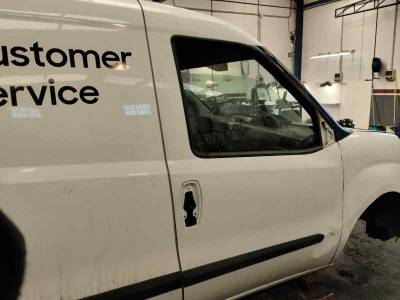 PUERTA DELANTERA DERECHA FIAT DOBLO II 2015 1.3 16V JTD (90 CV)