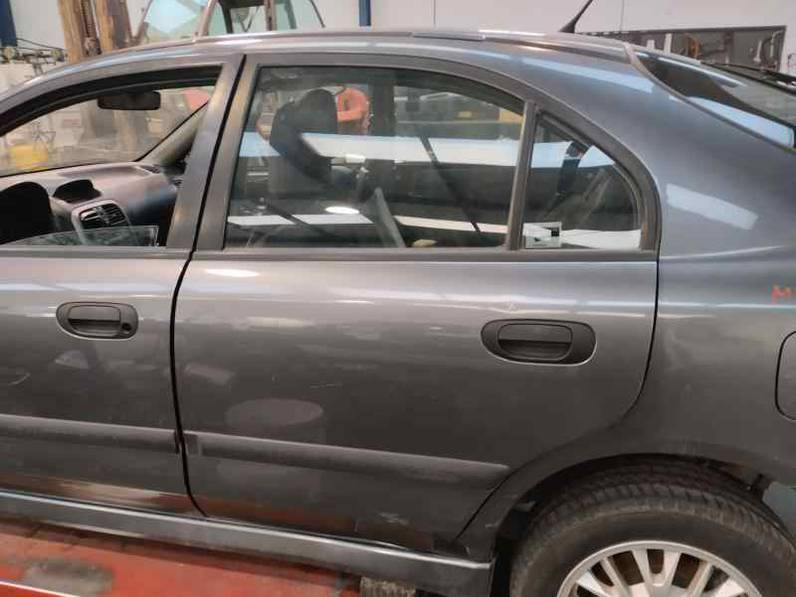 PUERTA TRASERA IZQUIERDA MITSUBISHI CARISMA BERLINA 5 2003 1.9 DI-D (116 CV)