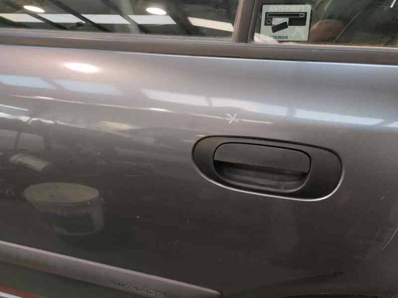 PUERTA TRASERA IZQUIERDA MITSUBISHI CARISMA BERLINA 5 2003 1.9 DI-D (116 CV)