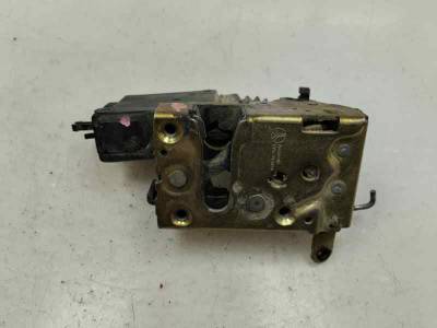 CERRADURA PUERTA DELANTERA DERECHA PEUGEOT 205 BERLINA 1997 1.8 D (58 CV)