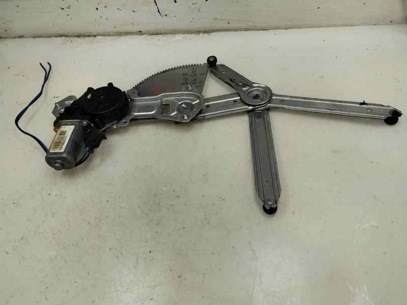 ELEVALUNAS DELANTERO IZQUIERDO PEUGEOT 205 BERLINA 1997 1.8 D (58 CV)