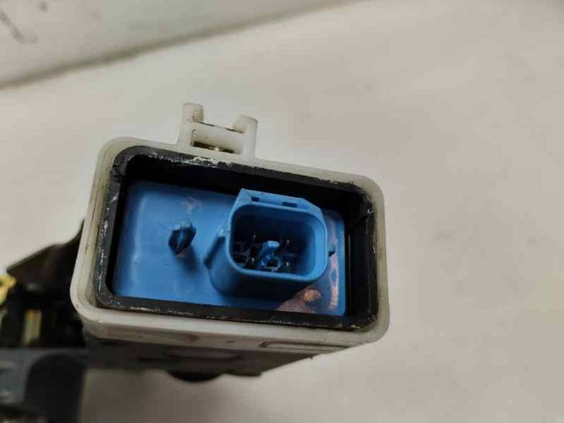 CERRADURA PUERTA DELANTERA IZQUIERDA MITSUBISHI CARISMA BERLINA 5 2003 1.9 DI-D (116 CV)