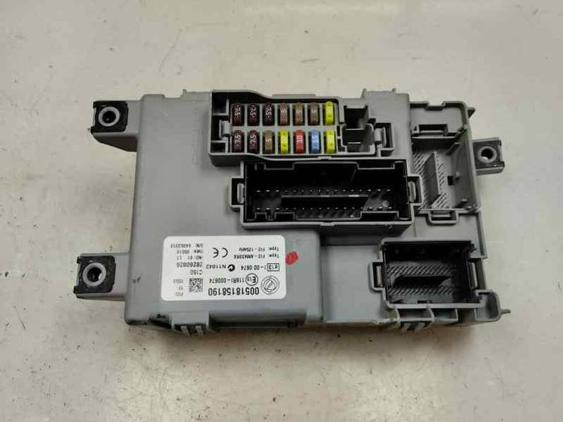 CAJA RELES FUSIBLES FIAT DOBLO 2011 1.3 16V JTD (90 CV)