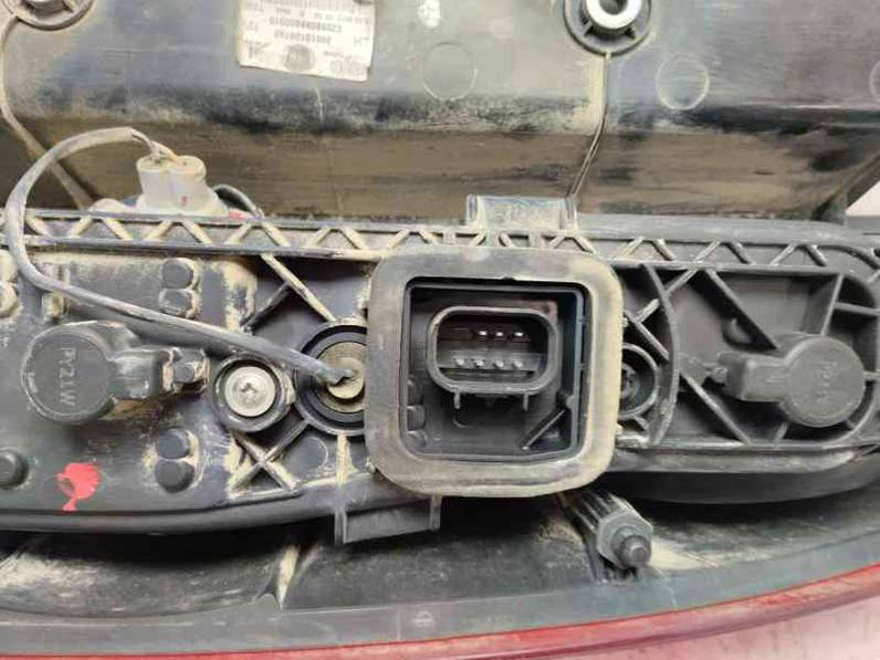 PILOTO TRASERO IZQUIERDO FIAT DOBLO 2011 1.3 16V JTD (90 CV)